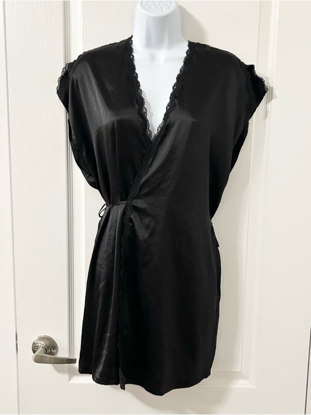 Y2k Women's Whimsigoth Victoria's Secret Women's Satin Lace lingerie Robe Black